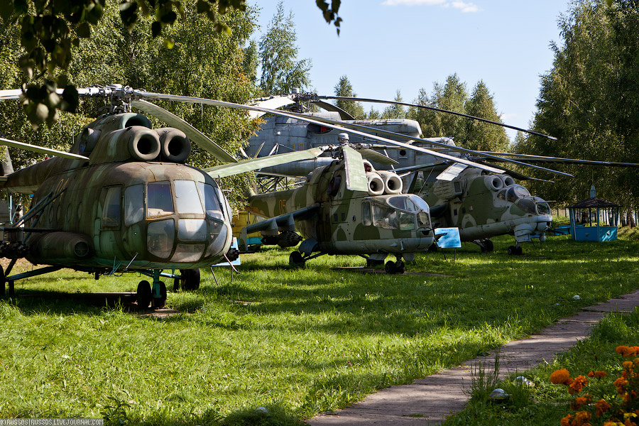 Музей вертолетов 344 центра боевого применения и переучивания в Торжке (c) Russos, 2010