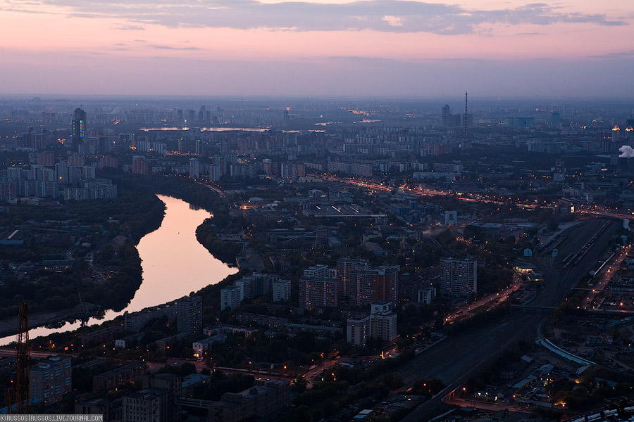 Закат над городом (c) Russos, 2009