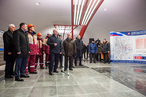 Открытие станции «Алма-Атинская» (c) Russos, 2011
