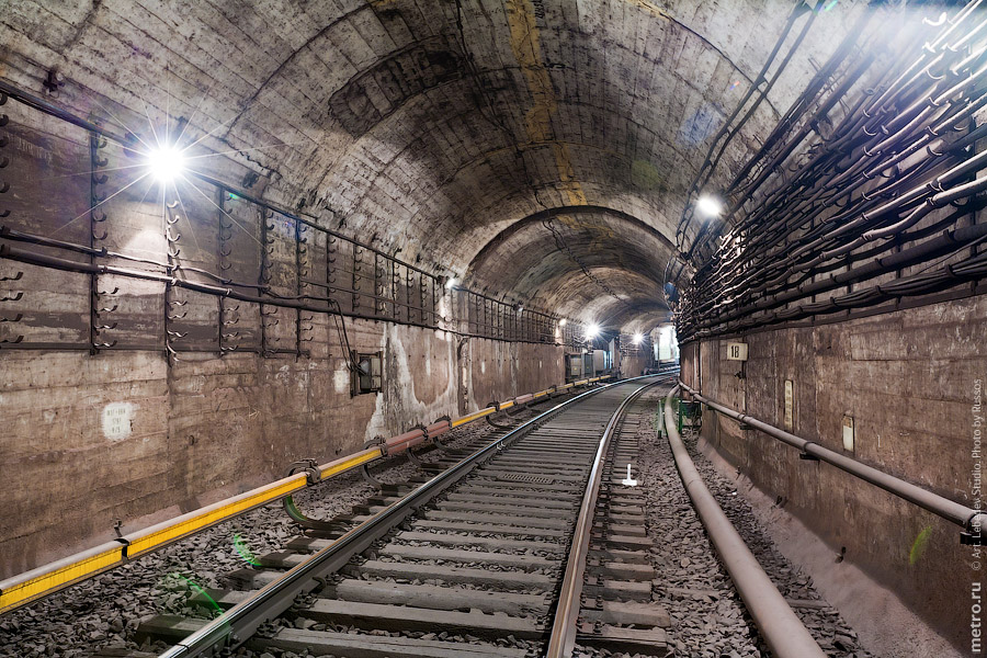 Станция «Арбатская» Филевской линии. Тоннельные окрестности. (c) www.metro.ru, Russos, 2010