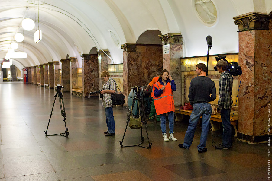 Как снимают репортаж в метро (c) www.metro.ru, Russos, 2010
