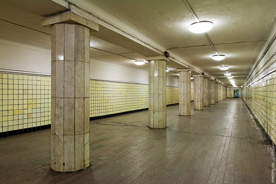 Станция «Кропоткинская» (c) www.metro.ru, Russos, 2010