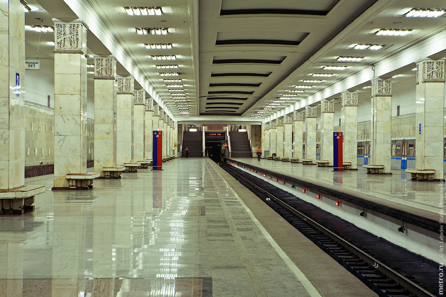 Станция «Партизанская» (c) www.metro.ru, Russos, 2009