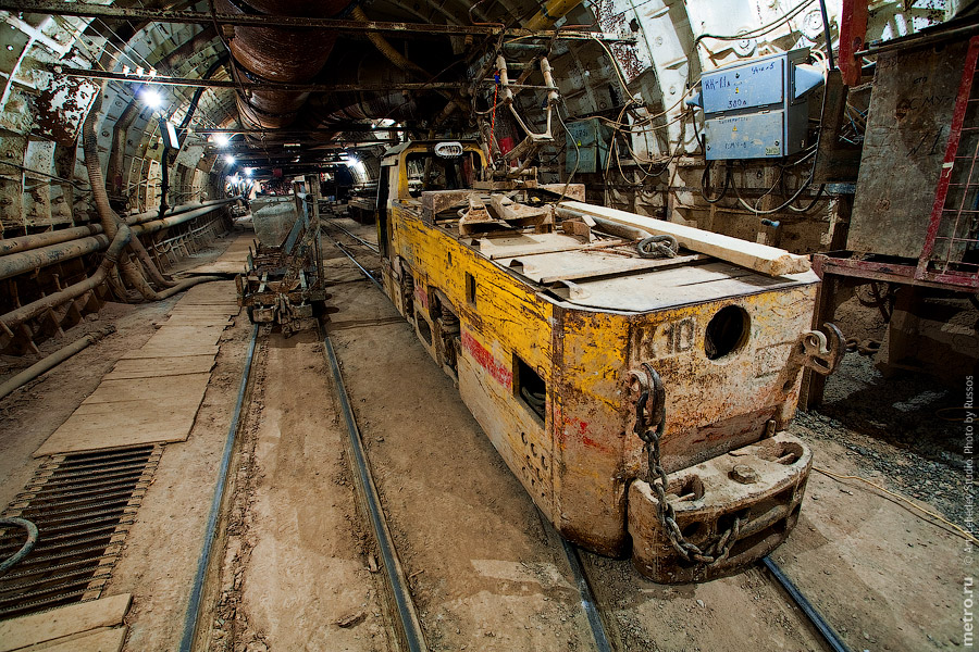 Достоевская, классический метрострой (c) www.metro.ru, Russos, 2010