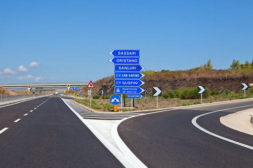 Дороги в Сардинии (c) Russos, 2010