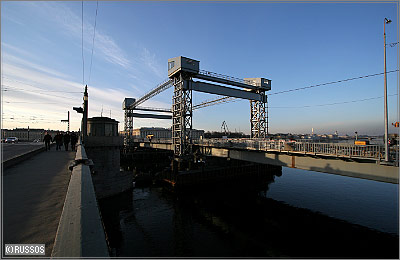 Мост Лейтенанта Шмидта Фото